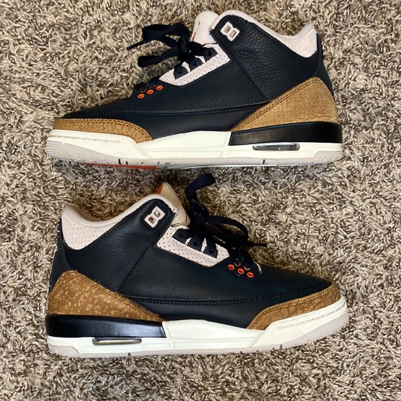 Nike Air Jordan 3 Retro Desert Elephant Boy's Sneakers 4.5 - Picture 2 of 13